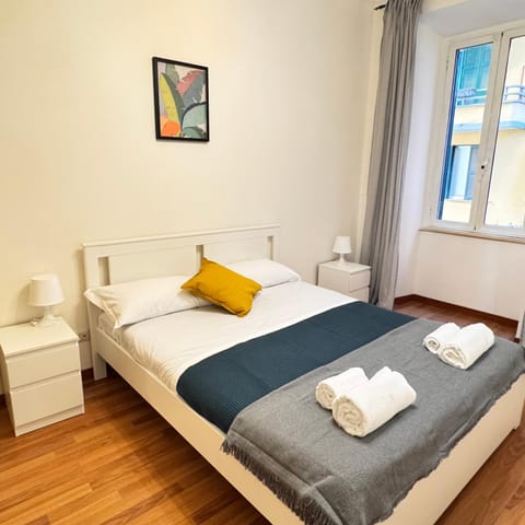 Property building, Bed, Bedroom, internet, wardrobe, air conditioner