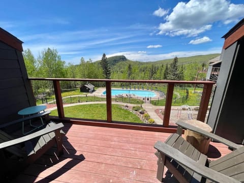 Lutsen Mtn Condo, Ski in Ski out, Pool, Hot Tub, Fitness House in Lutsen