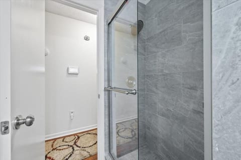 Spacious Alpharetta 3bedroom Home House in Alpharetta