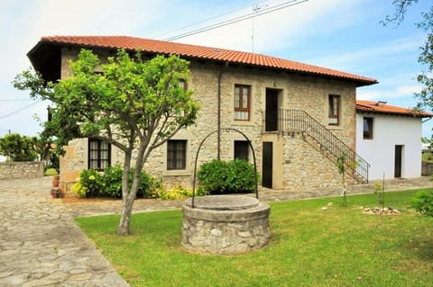 Property building, Facade/entrance, Summer