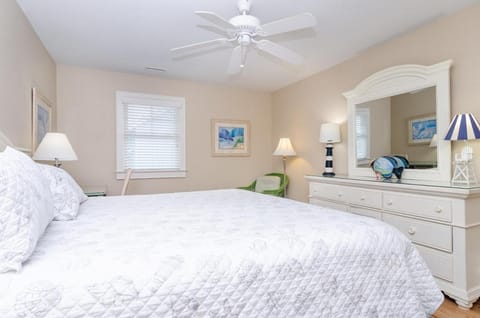 Beach Living by Bryant Real Estate House in Wrightsville Beach