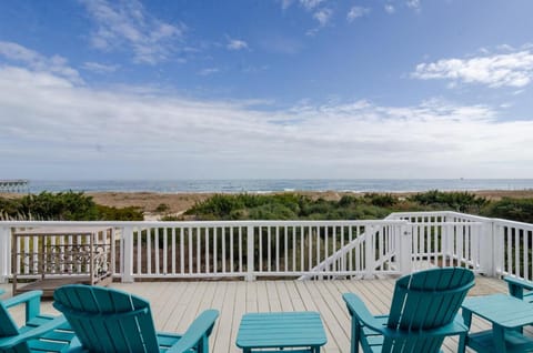 Island Dreamin by Bryant Real Estate House in Wrightsville Beach