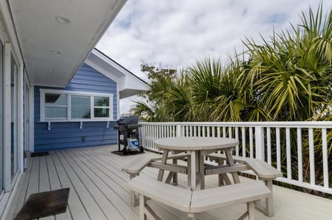 Island Dreamin by Bryant Real Estate House in Wrightsville Beach