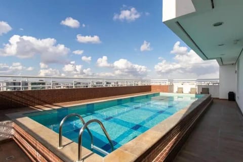 Solarium, Swimming pool