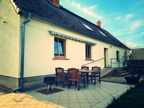 Garden, Balcony/Terrace