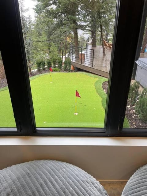 Park city Pines retreat sleeps 22! Chalet in Summit Park