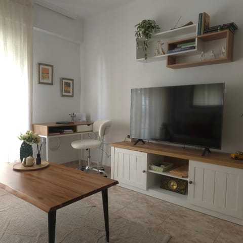 Communal lounge/ TV room, TV and multimedia