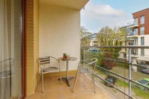 Property building, Balcony/Terrace