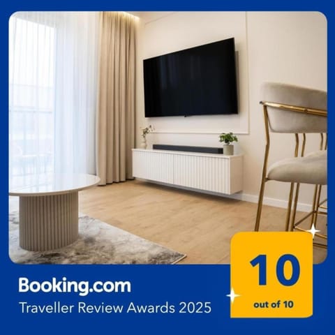 Communal lounge/ TV room, TV and multimedia, Living room, Seating area