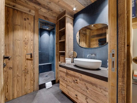 Chalet 12 pers, Piscine, Hammam, Proche pistes, Val d'Isère - FR-1-567-129 Chalet in Val dIsere