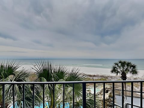 Balcony/Terrace, Beach, Sea view, Swimming pool