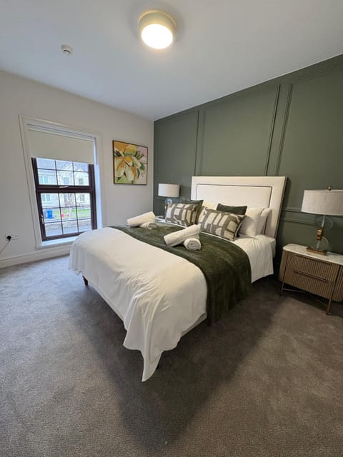 The Copper Still Bar Restaurant & Boutique Rooms Hotel in Longford