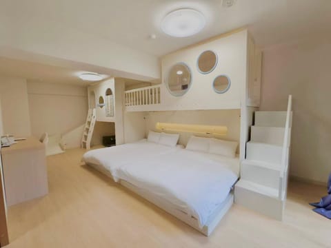 Bed, Bedroom, bunk bed