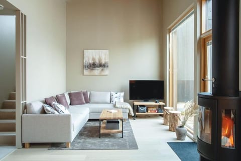 Stay North - Joiku - Kero House in Norrbotten County, Sweden