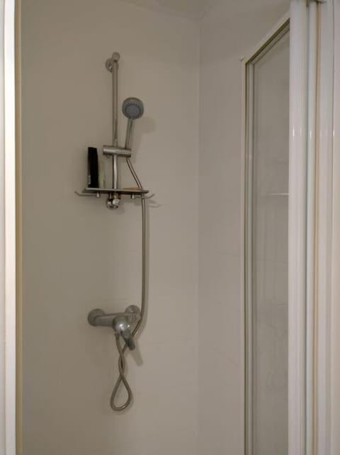 Beau studio dans une rue calme Apartment in Paris