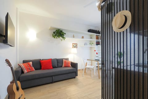 TV and multimedia, Living room, Seating area