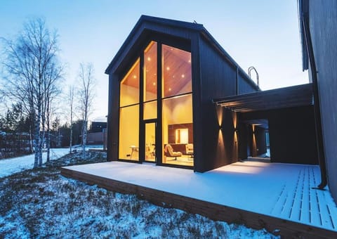 Stay North - Joiku - Kaltio House in Norrbotten County, Sweden
