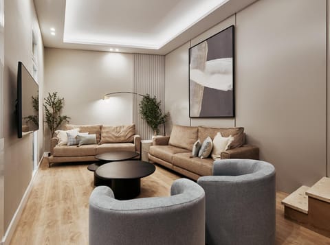 Communal lounge/ TV room