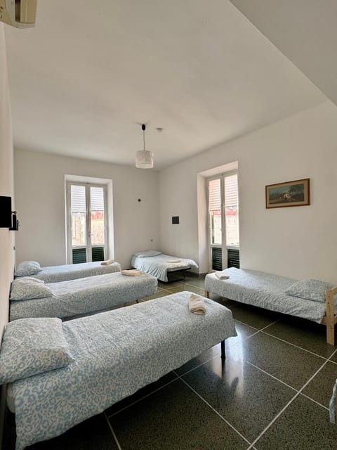 Bed, Living room, Photo of the whole room, Bedroom