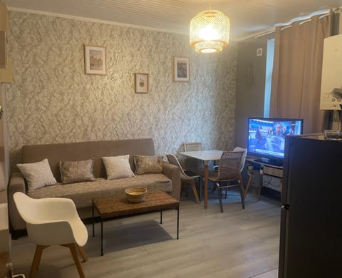 Appartement Familial PARIS PORTE LA VILETTE Apartment in Aubervilliers