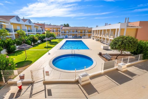Property building, Pool view, Swimming pool
