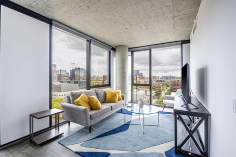 Living room, Seating area, Evening entertainment