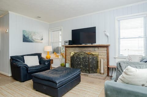 Williams Upper Unit by Bryant Real Estate House in Wrightsville Beach