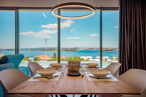 Dining area, Sea view