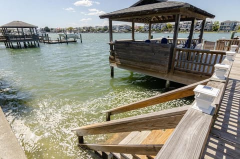 Hawes Place by Bryant Real Estate House in Wrightsville Beach