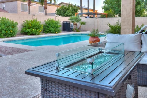Pool view, Swimming pool