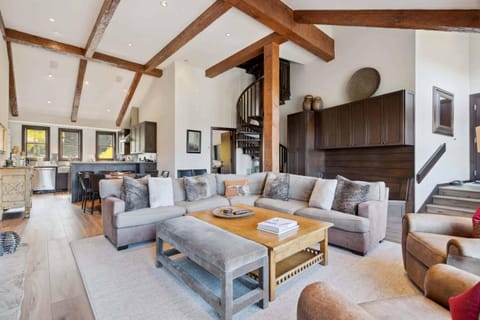 Woodrun Place 26 Apartment in Snowmass Village