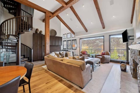 Woodrun Place 26 Apartment in Snowmass Village