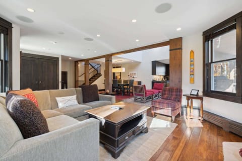 Woodrun Place 55 Apartment in Snowmass Village