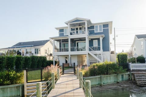 Hooks Cottage by Bryant Real Estate House in Wrightsville Beach