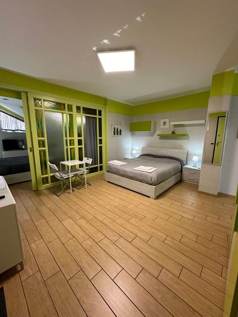 TV and multimedia, Bedroom, air conditioner