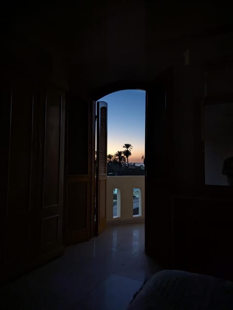 Bed, Natural landscape, View (from property/room), Balcony/Terrace, Photo of the whole room, Bedroom, Sunset