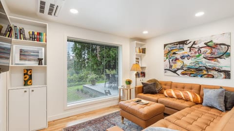 Vino Valley Vista House in Woodinville