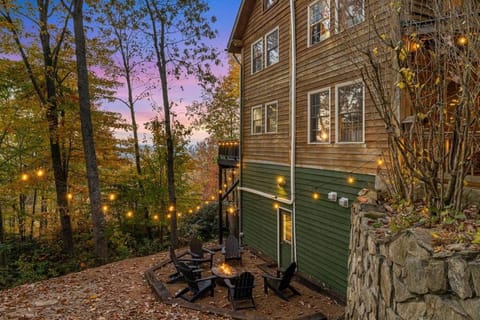 Mountain View, Secluded Lodge, Forest Escape House in Buncombe County