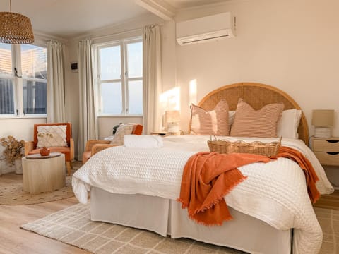 Bed, Decorative detail, Seating area, Bedroom, air conditioner