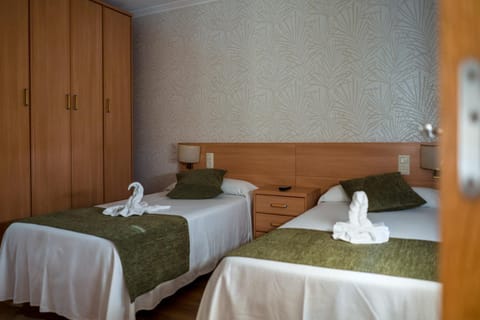 Pensión Capitan Bed and Breakfast in O Morrazo