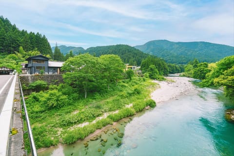 Property building, Day, Natural landscape, Mountain view, River view