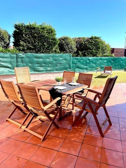 Balcony/Terrace, Dining area, sunbed