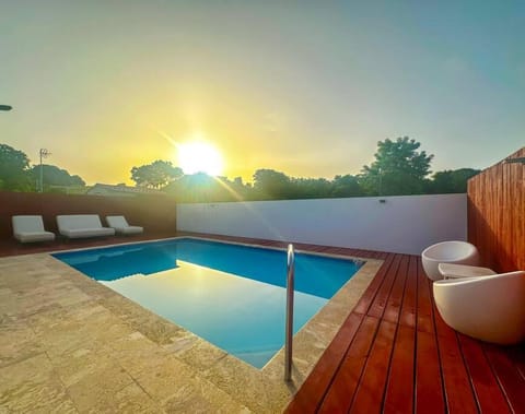 Swimming pool, Sunset, sunbed