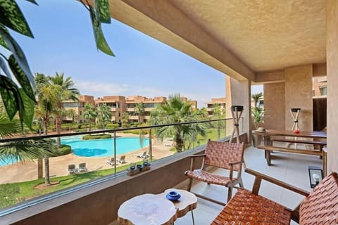 Balcony/Terrace, Pool view, Swimming pool