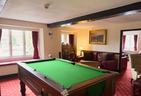 Communal lounge/ TV room, Billiard, Billiard, Game Room, Game Room, Living room, Seating area