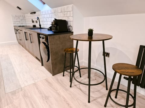 Kitchen or kitchenette, oven, stove