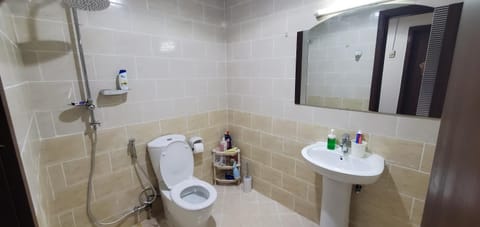 Shower, Toilet, bidet