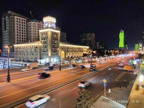 City view, Street view, Location