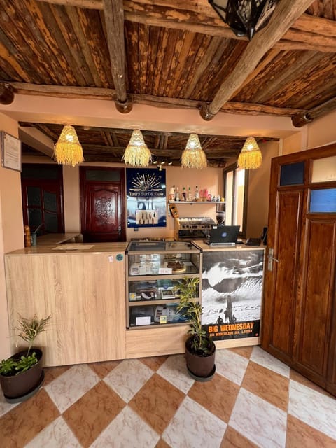 Property building, Restaurant/places to eat, Lobby or reception, minibar
