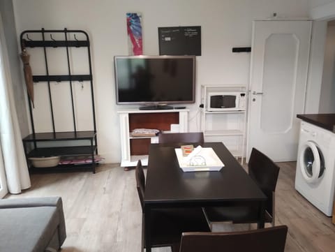 Holiday home with garden for 4 5 people Apartment in Bergamo